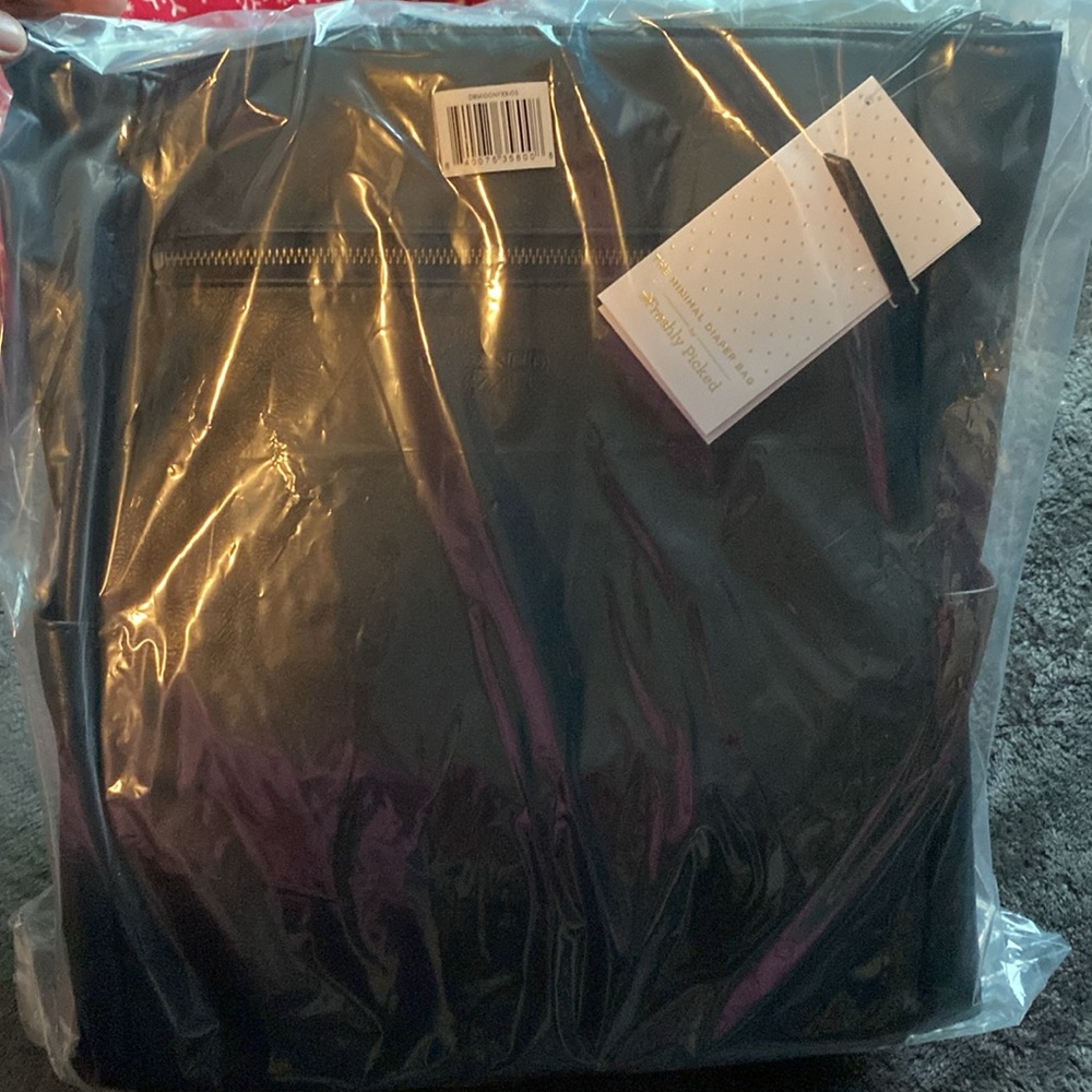 Freshly Picked Onyx Minimal Backpack - Picture 7 of 11
